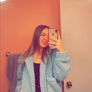 Meet your Posher, Isabella